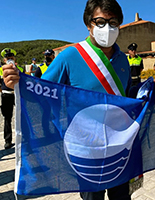 SINDACO CONSEGNA BANDIERA PICC